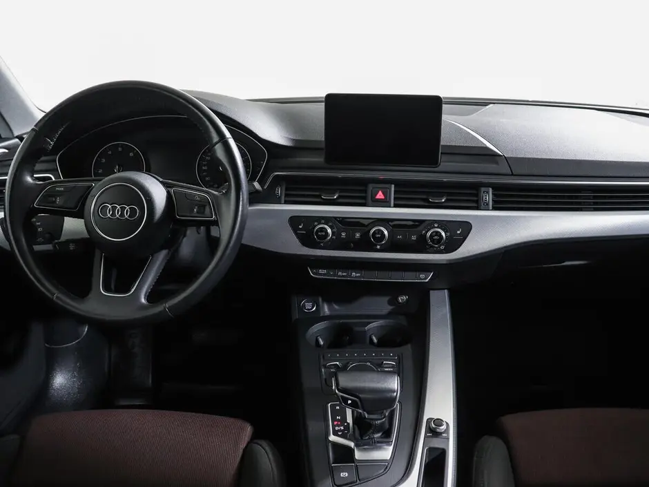 Audi A4, 2017 г.