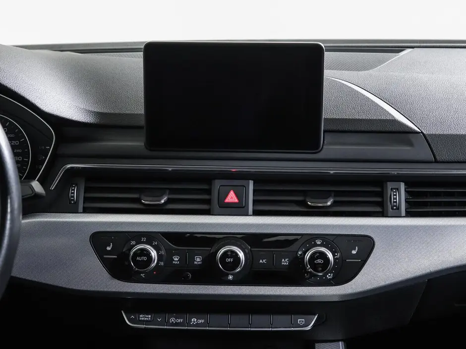 Audi A4, 2017 г.