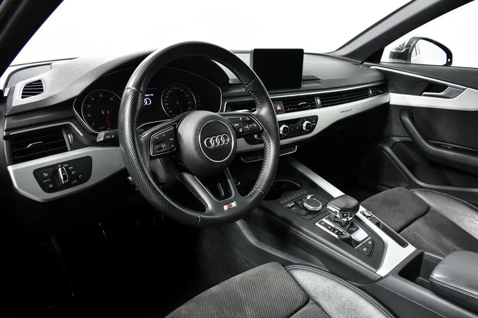 Audi A4, 2017 г.