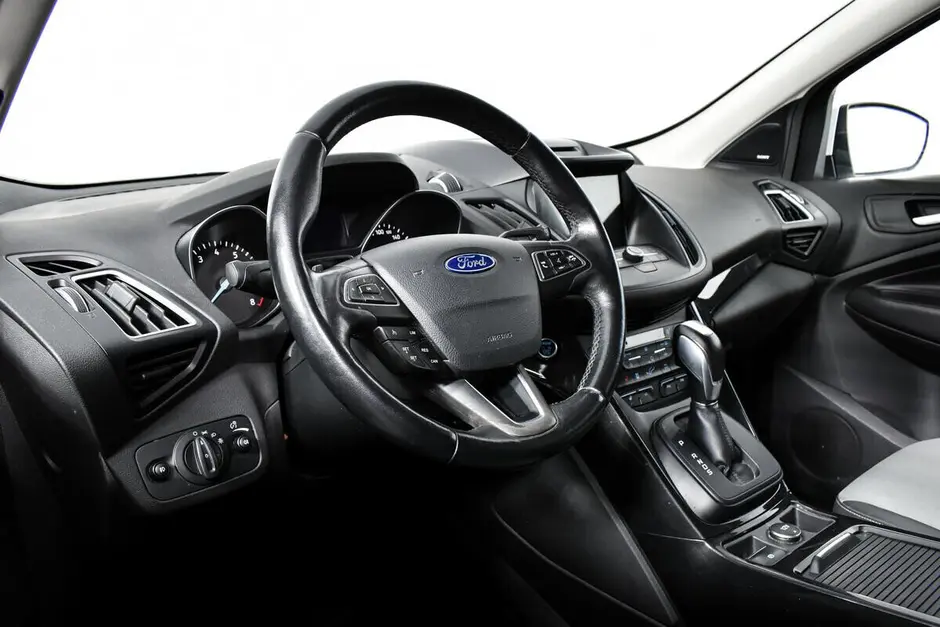 Ford Kuga, 2017 г.