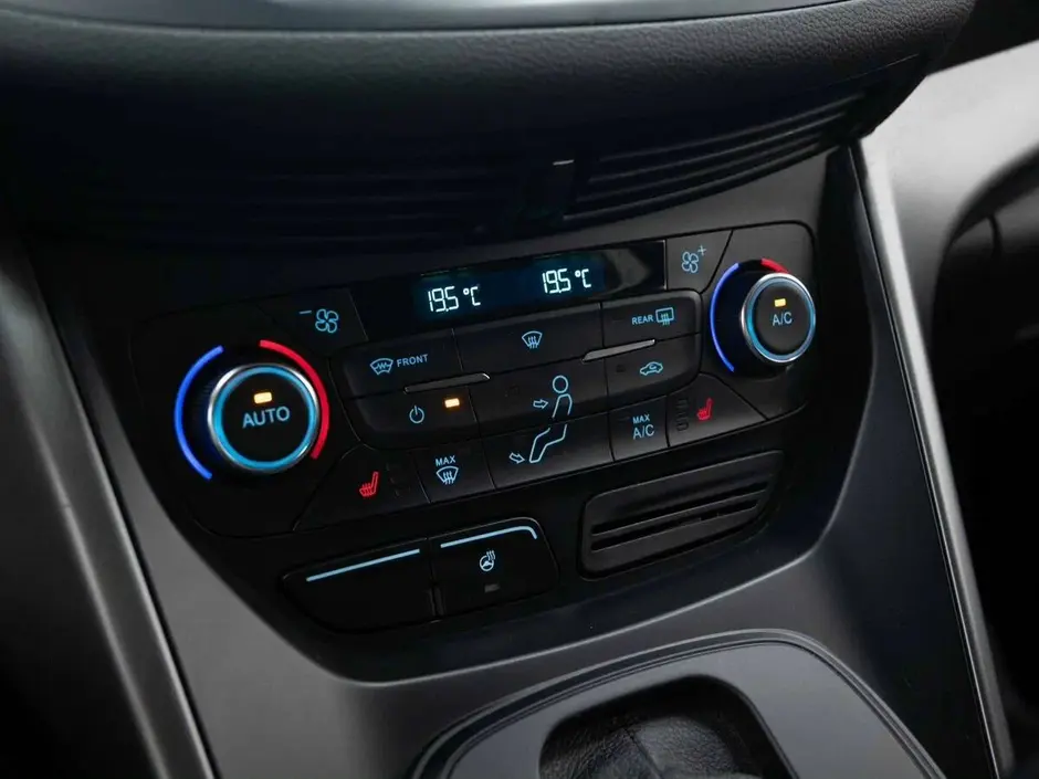 Ford Kuga, 2017 г.
