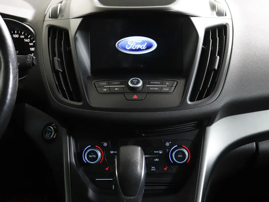 Ford Kuga, 2017 г.