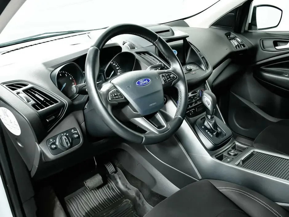 Ford Kuga, 2018 г.