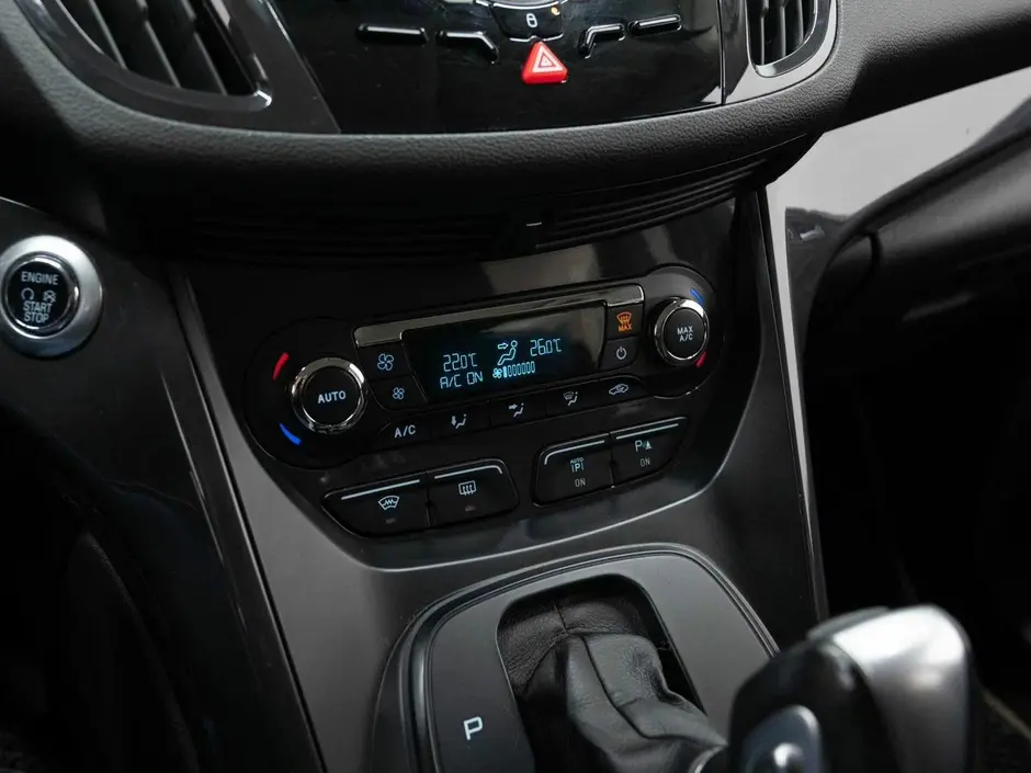 Ford Kuga, 2015 г.