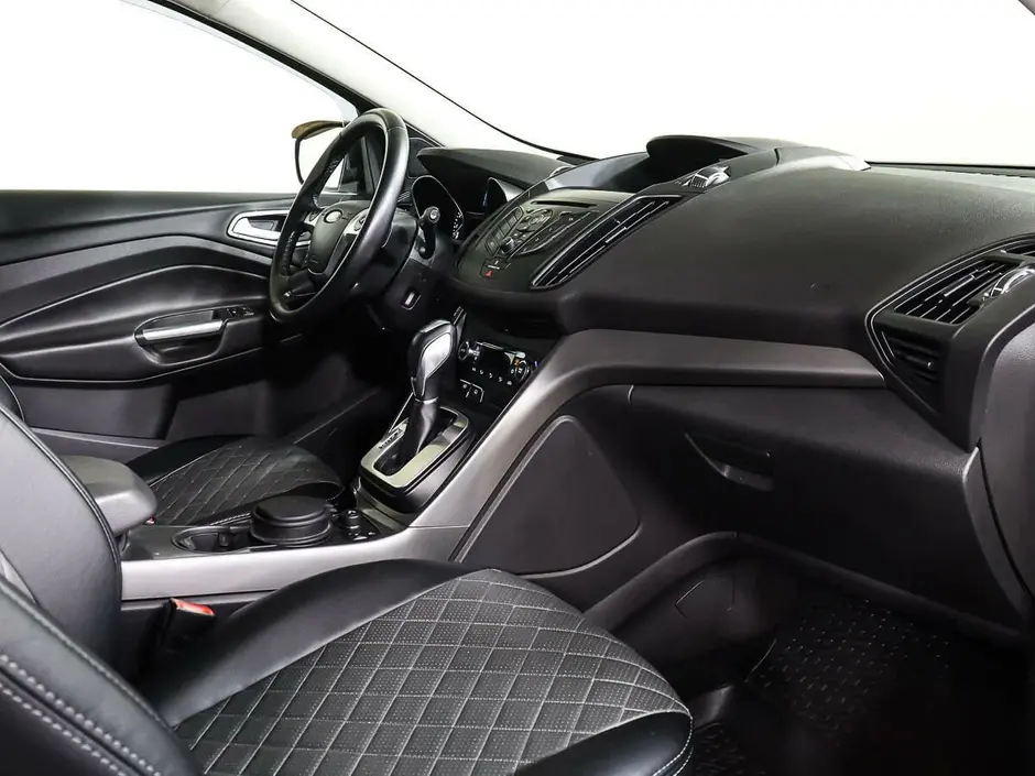 Ford Kuga, 2015 г.