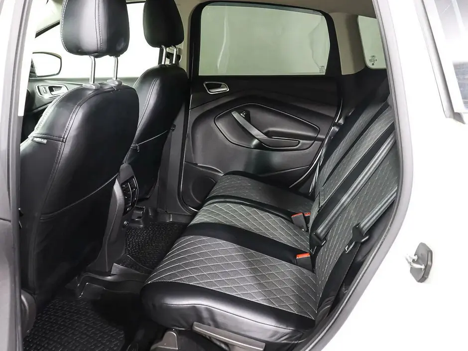 Ford Kuga, 2015 г.