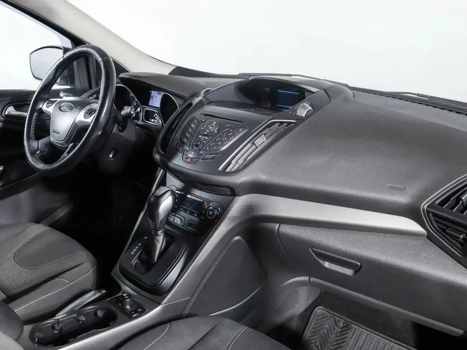 Ford Kuga, 2015 г.