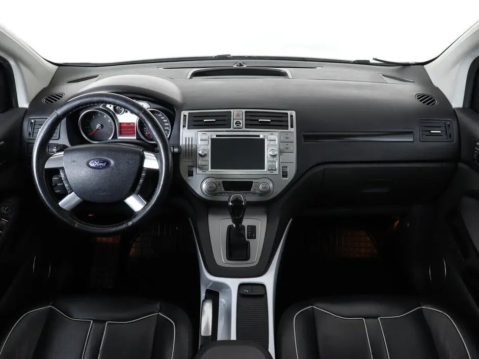 Ford Kuga, 2010 г.