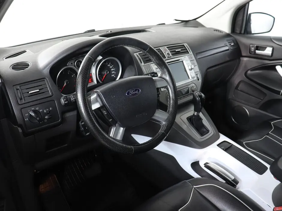 Ford Kuga, 2010 г.