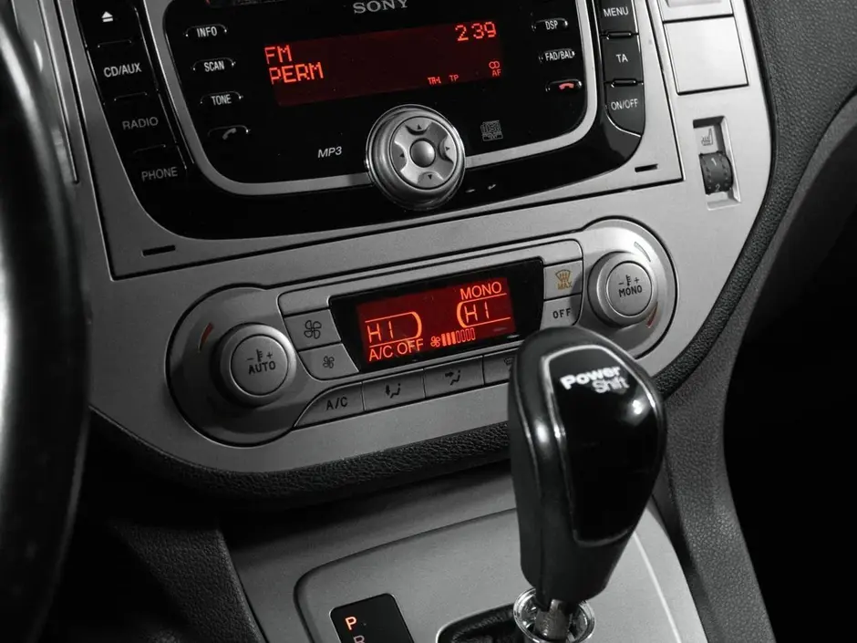 Ford Kuga, 2012 г.
