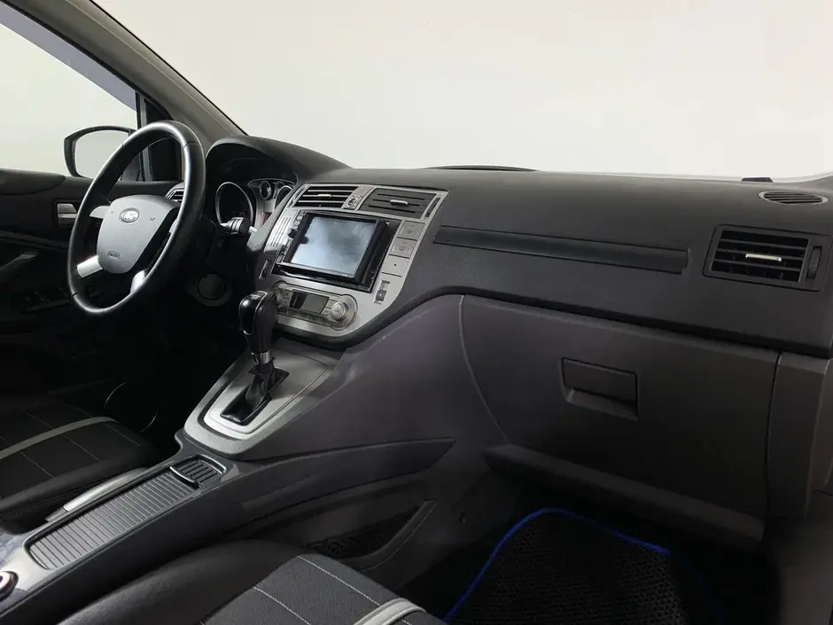 Ford Kuga, 2012 г.