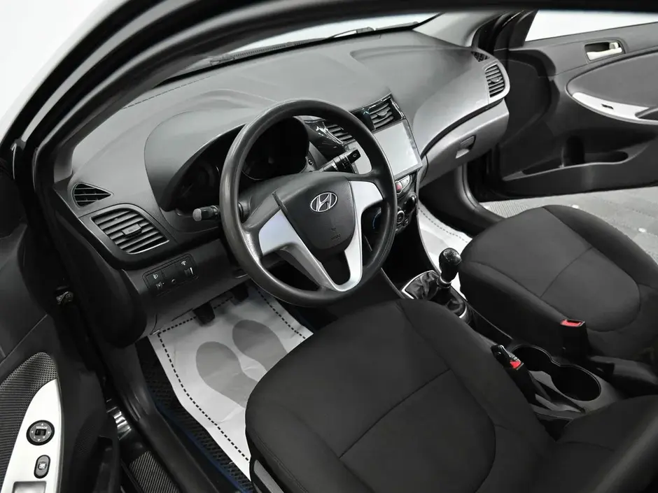 Hyundai Solaris, 2011 г.