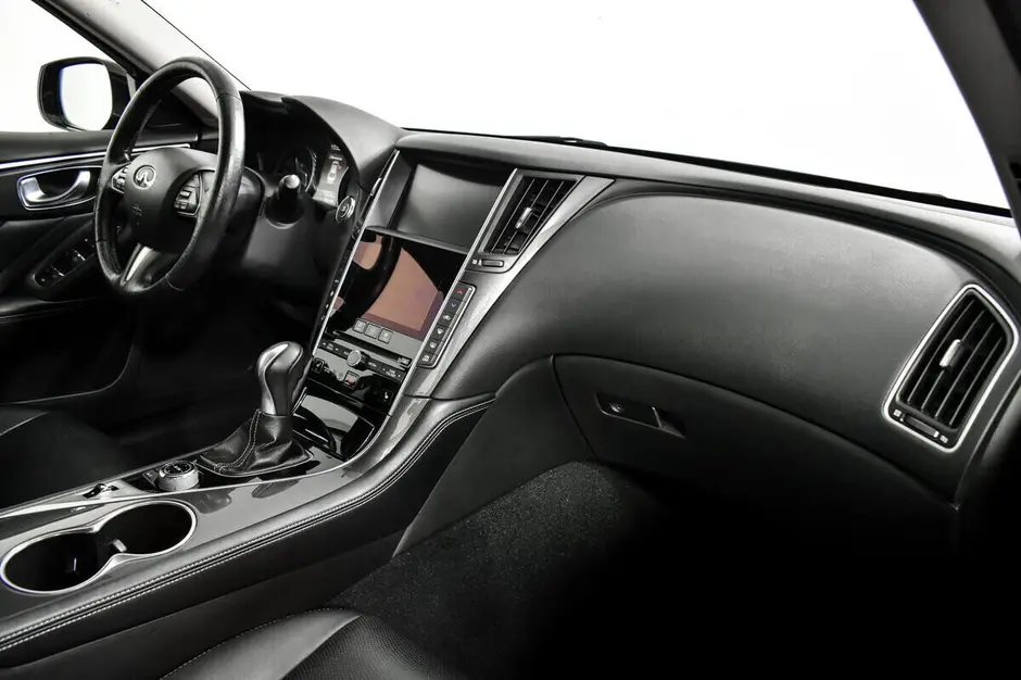 Infiniti Q50, 2015 г.