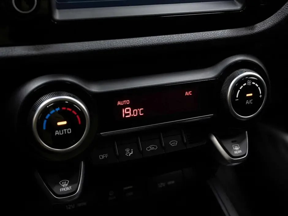 Kia Rio X-Line, 2018 г.