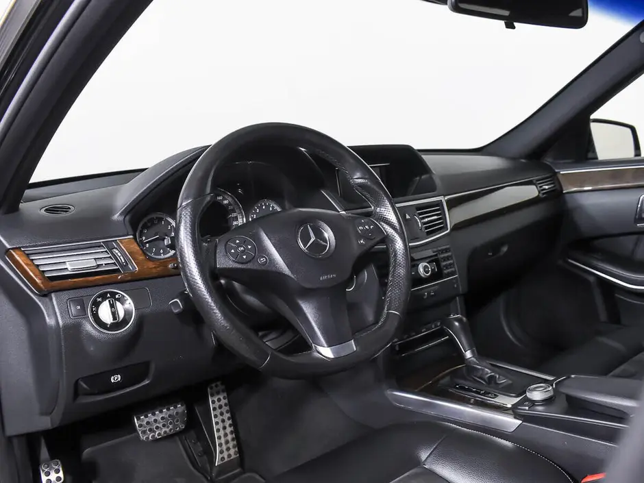 Mercedes-Benz E-Класс, 2011 г.
