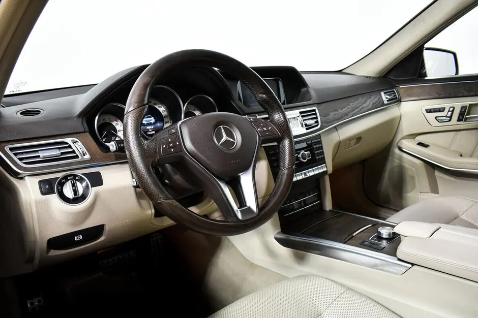 Mercedes-Benz E-Класс, 2014 г.