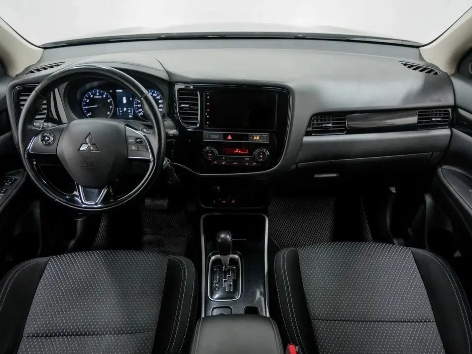 Mitsubishi Outlander, 2018 г.
