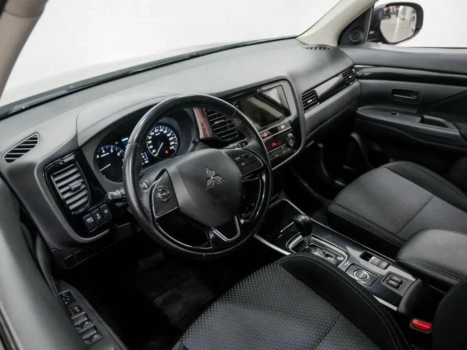 Mitsubishi Outlander, 2018 г.