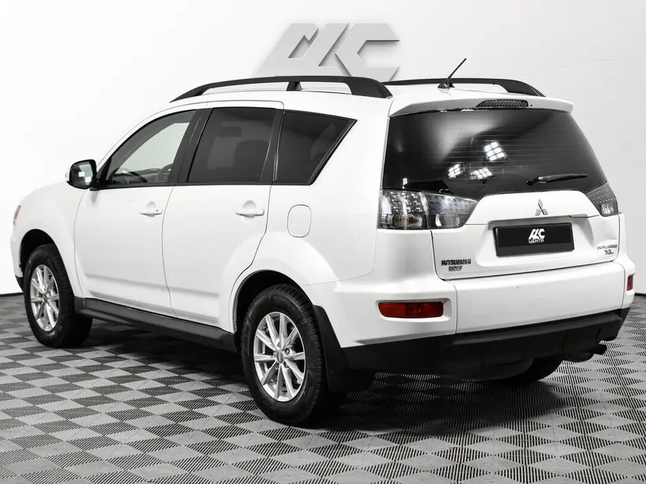 Mitsubishi Outlander, 2010 г.
