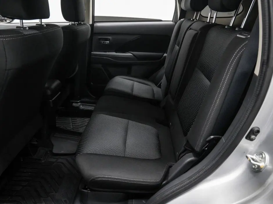 Mitsubishi Outlander, 2016 г.