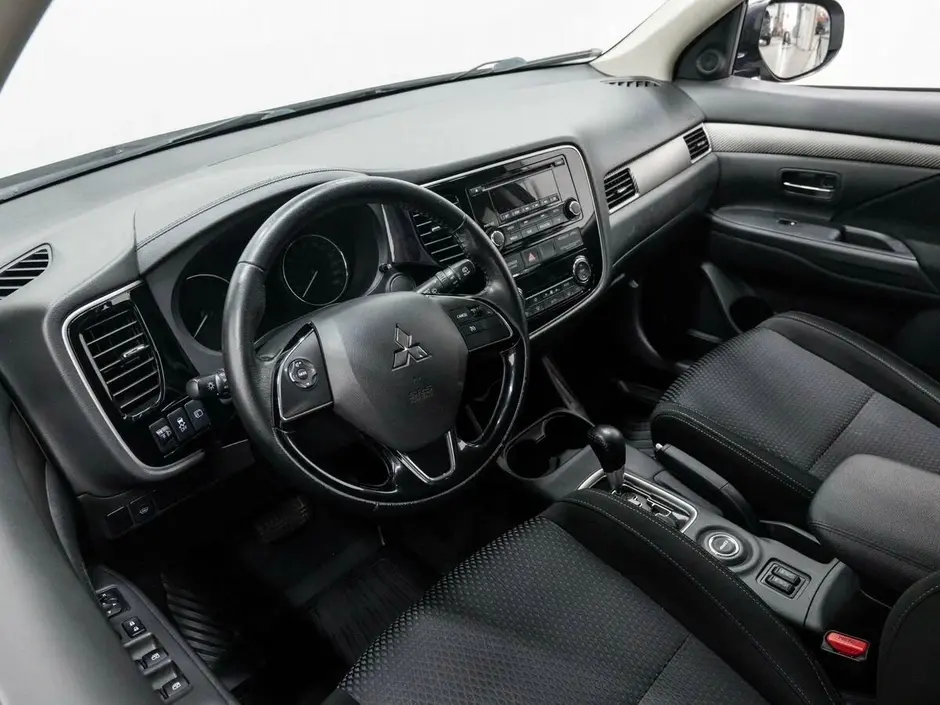 Mitsubishi Outlander, 2016 г.