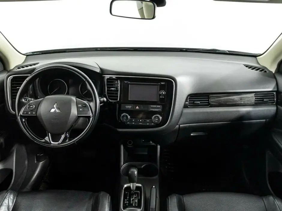 Mitsubishi Outlander, 2016 г.