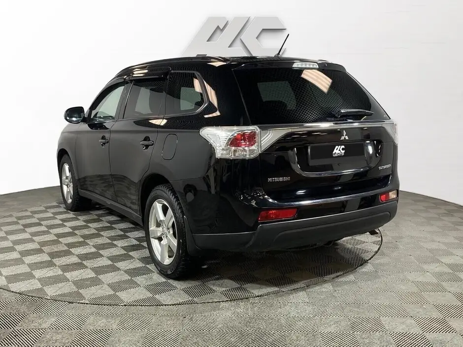 Mitsubishi Outlander, 2014 г.