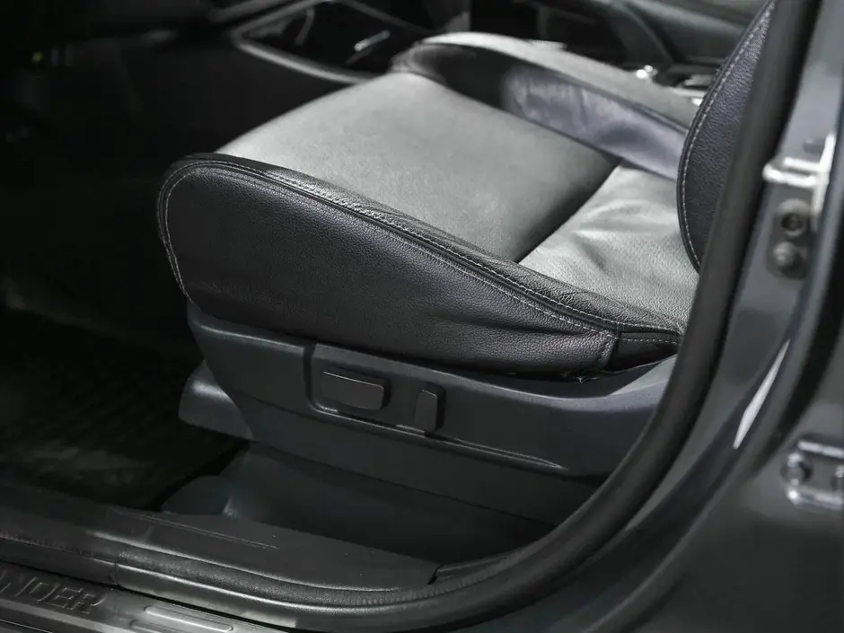 Mitsubishi Outlander, 2017 г.
