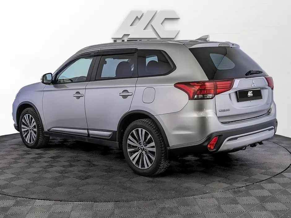Mitsubishi Outlander, 2016 г.
