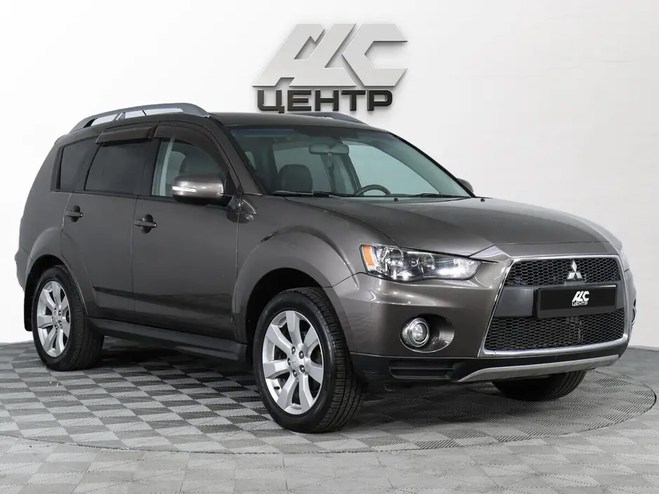 Mitsubishi Outlander, 2010 г.