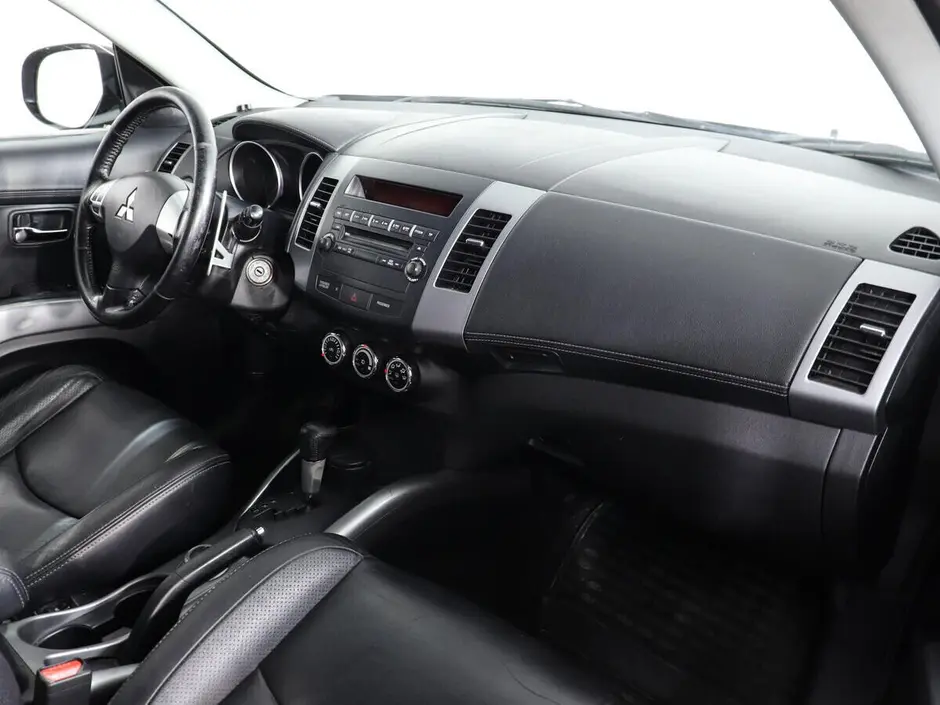 Mitsubishi Outlander, 2010 г.
