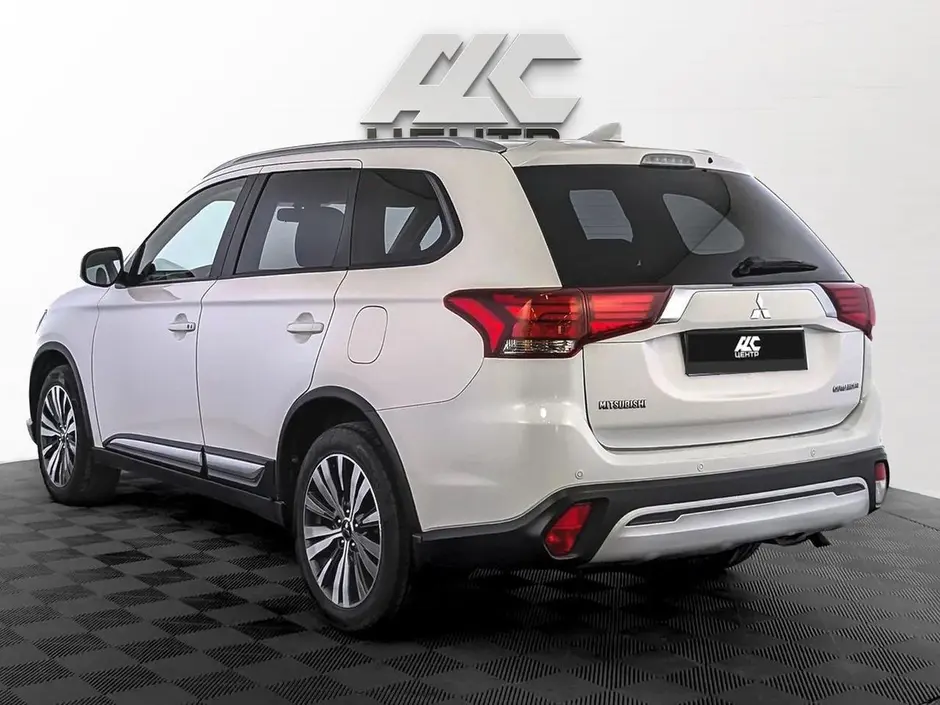 Mitsubishi Outlander, 2019 г.
