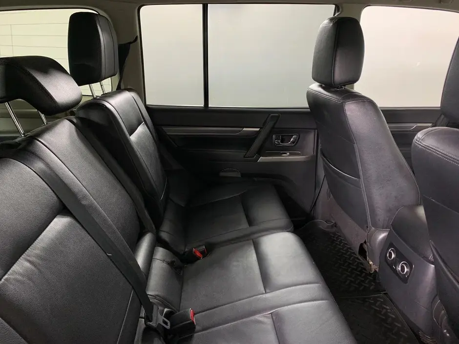 Mitsubishi Pajero, 2014 г.