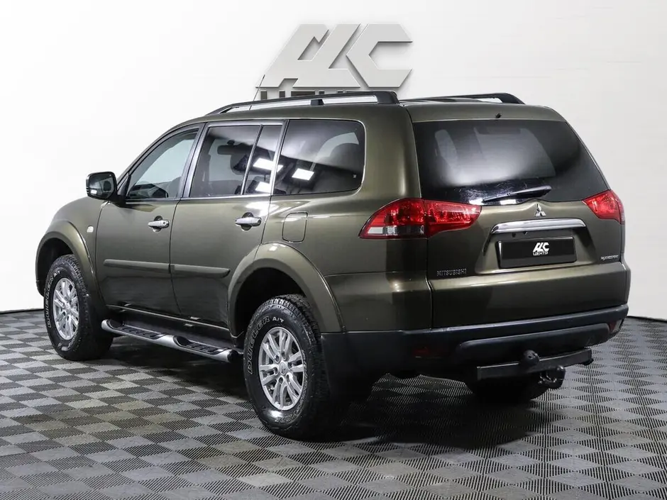 Mitsubishi Pajero Sport, 2013 г.