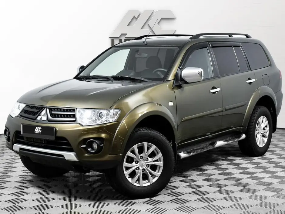 Mitsubishi Pajero Sport, 2015 г.