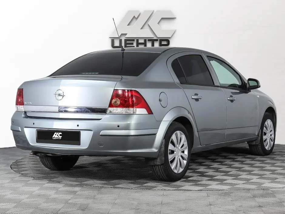 Opel Astra, 2012 г.
