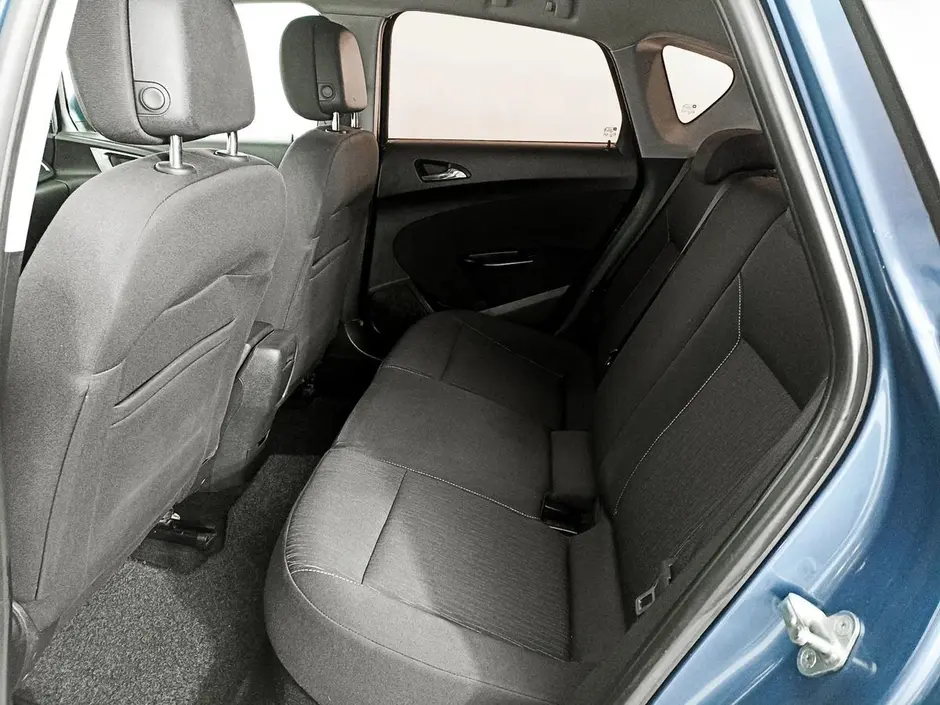 Opel Astra, 2012 г.