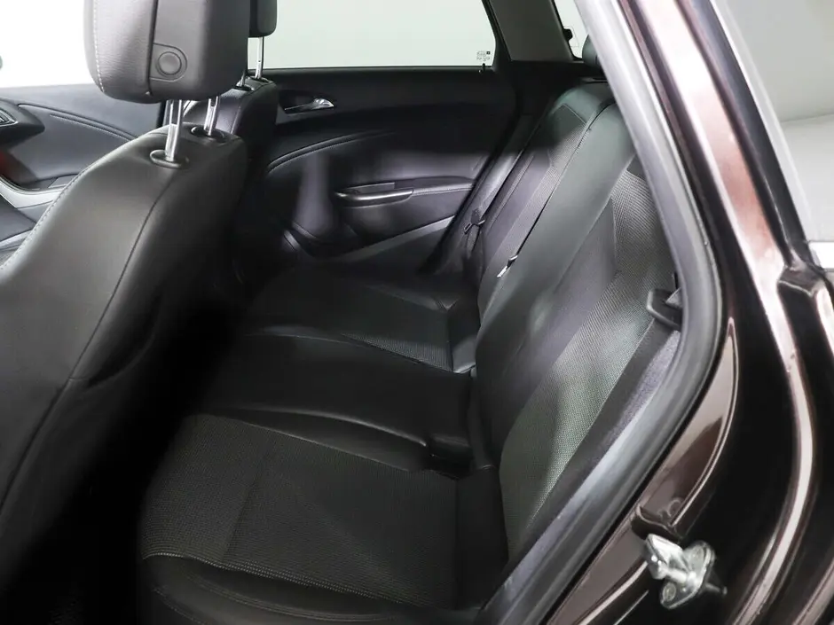 Opel Astra, 2012 г.