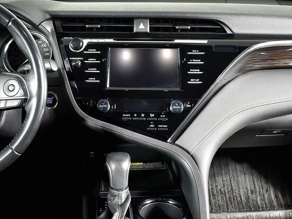 Toyota Camry, 2019 г.