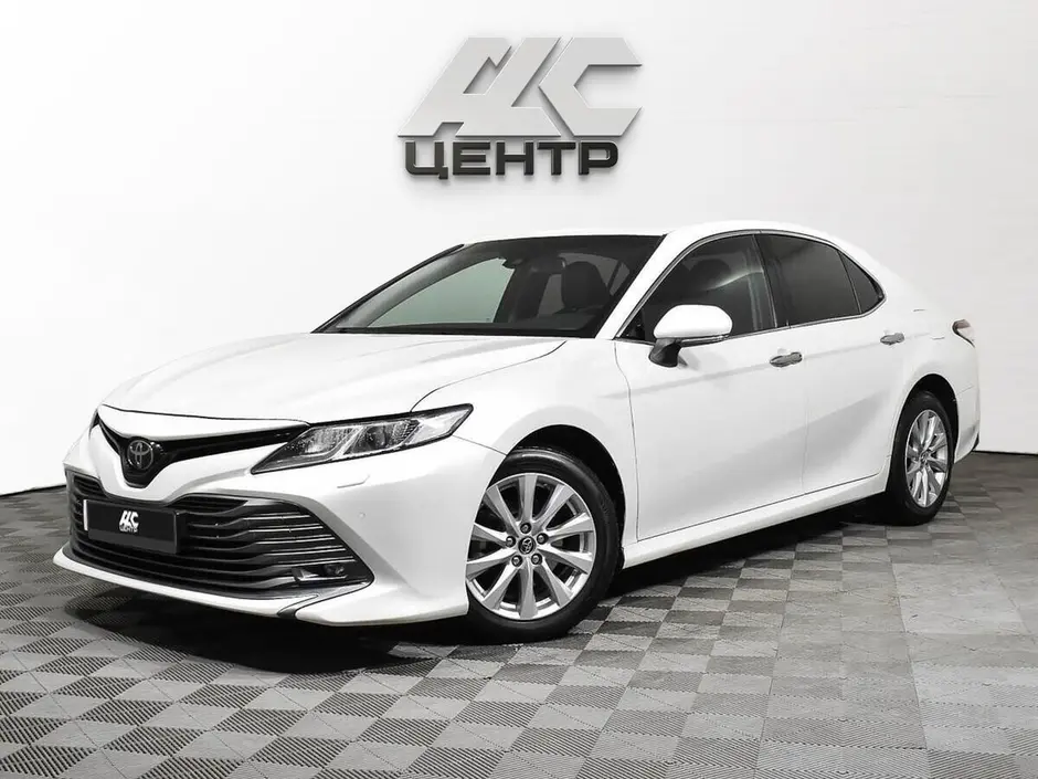 Toyota Camry, 2019 г.