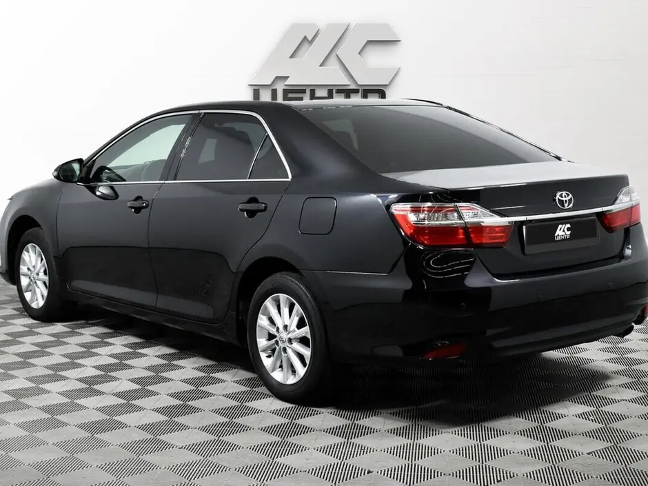 Toyota Camry, 2015 г.