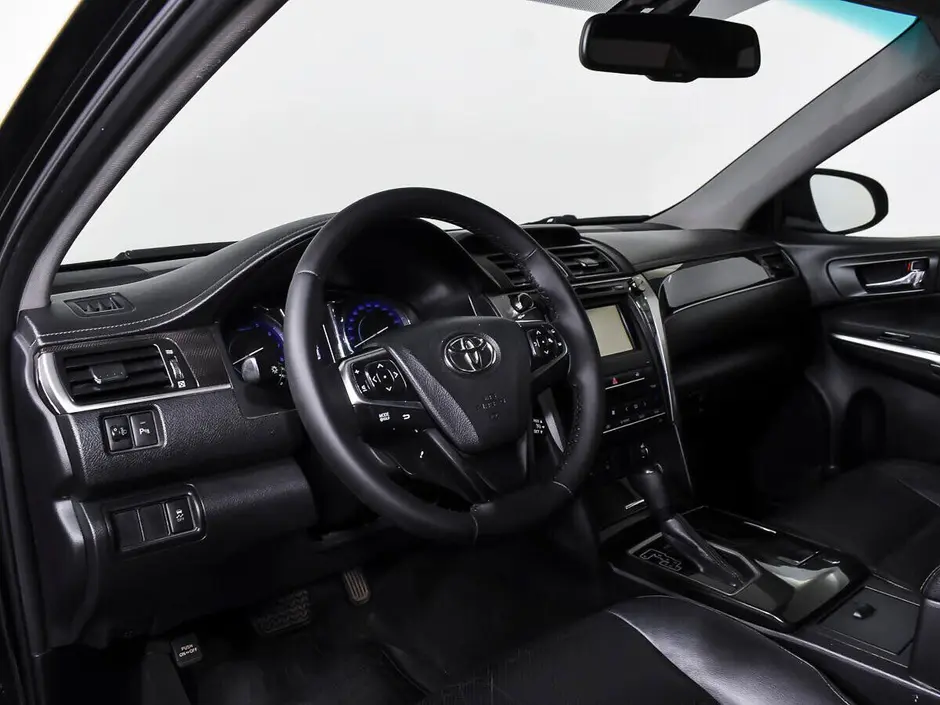 Toyota Camry, 2016 г.