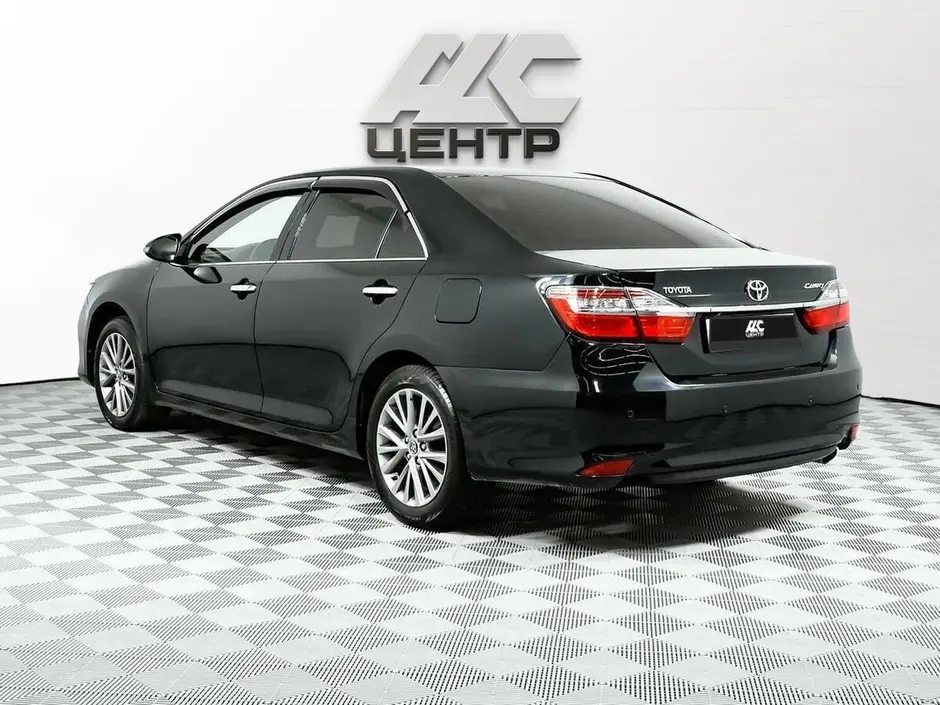 Toyota Camry, 2016 г.