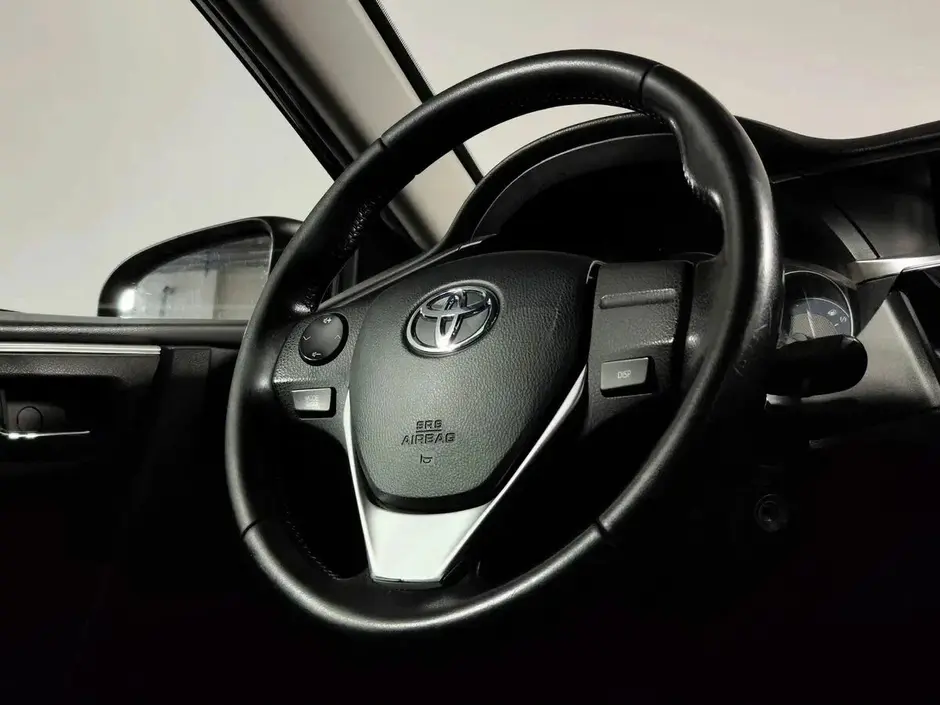 Toyota Corolla, 2015 г.
