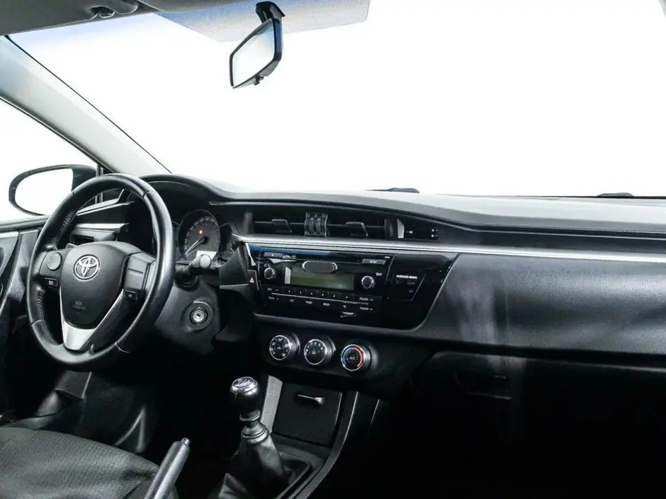 Toyota Corolla, 2015 г.