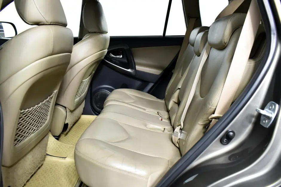 Toyota RAV4, 2011 г.