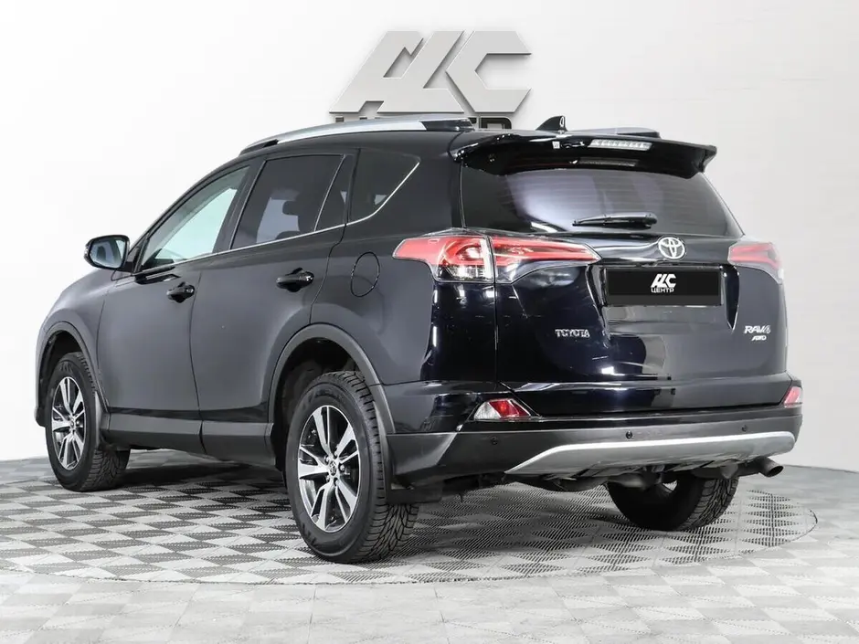 Toyota RAV4, 2018 г.