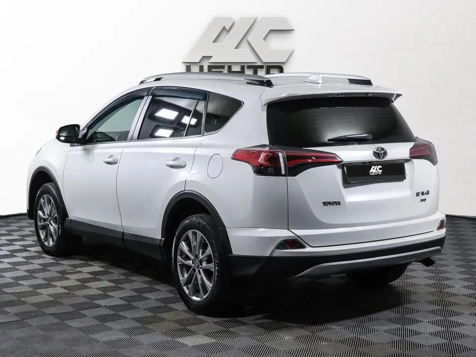 Toyota RAV4, 2017 г.
