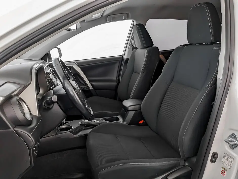 Toyota RAV4, 2015 г.