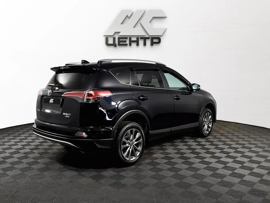Toyota RAV4, 2018 г.